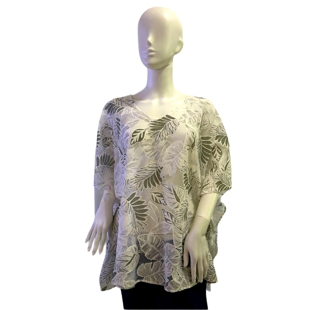 Chicos women’s NWT white Green L/XL Leafy blouse Poncho